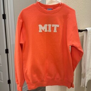 New MIT Champion Eco Fleece Coral Crewneck sweatshirt Size Small